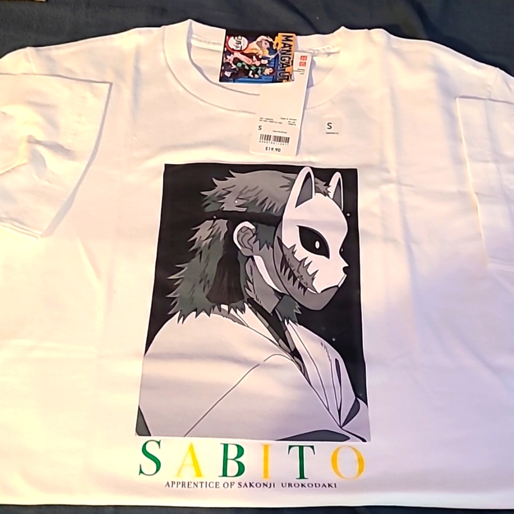 Uniqlo Demon slayer tshirt